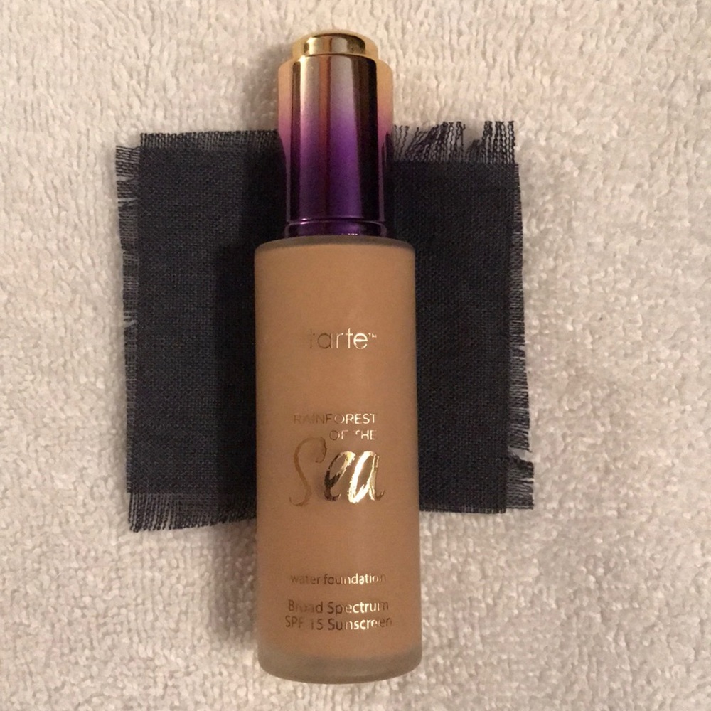 Tarte Water Foundation in Medium Sand